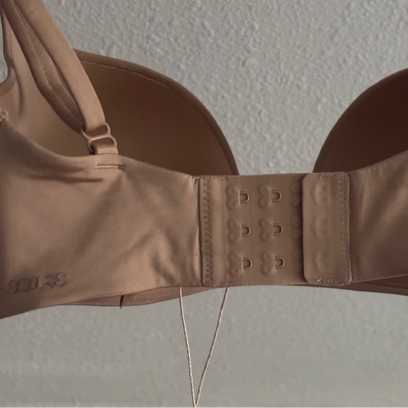 🍒SKIMS SQUARE NECK BRA🍒 - Picture 6 of 10